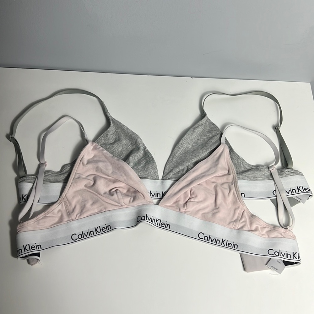 Calvin Klein Lot of 2 Triangle Bra Bralettes Size Medium Grey Light Pink